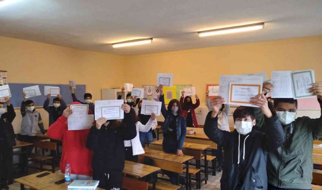 Bozyazı'da karne heyecanı