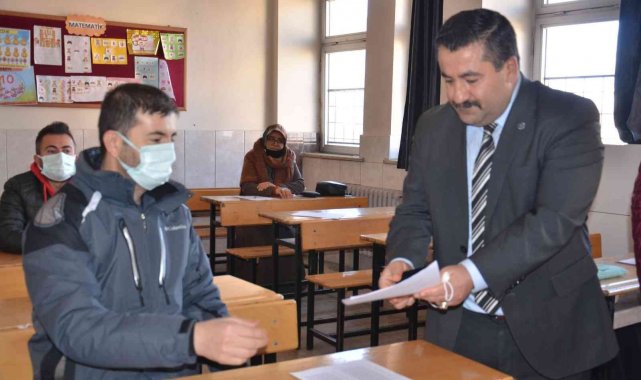 Bu kez veliler sınav heyecanı yaşadı