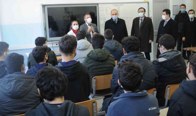 Bu liseden mezun olanın işi hazır