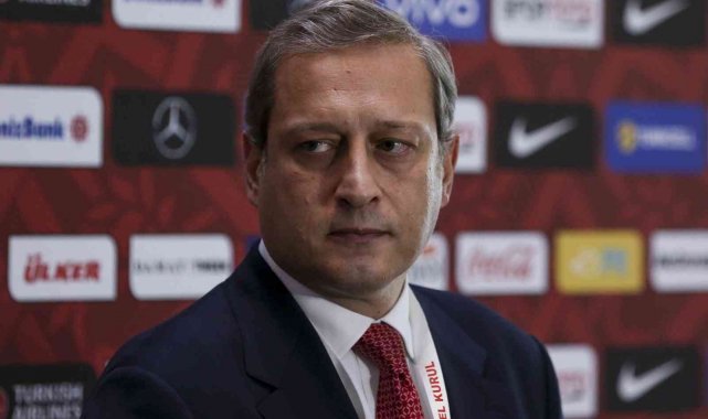 Burak Elmas: &quot;Galatasaray&#039;ın geleceğine yönelik cesaret gerektiren kararları almaya devam edeceğiz&quot;