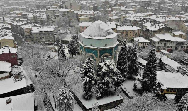 Bursa şehir merkezinden kar manzaraları