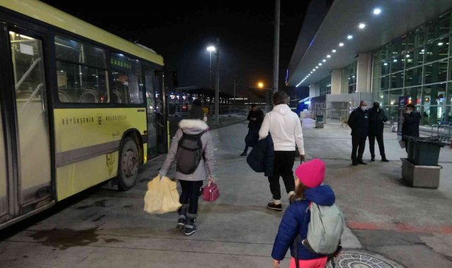 Bursa Terminalinde mahsur kalan yolcular KYK yurtlarına yerleştirildi