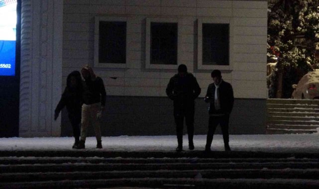 Bursa Valisi Canpolat: ''Birimlerimize intikal eden bir olumsuz durum bulunmamaktadır''