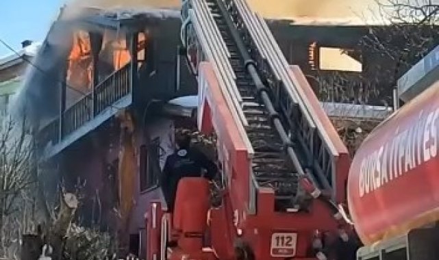 Bursa'da iki farklı mahallede çıkan yangın korkuya neden oldu
