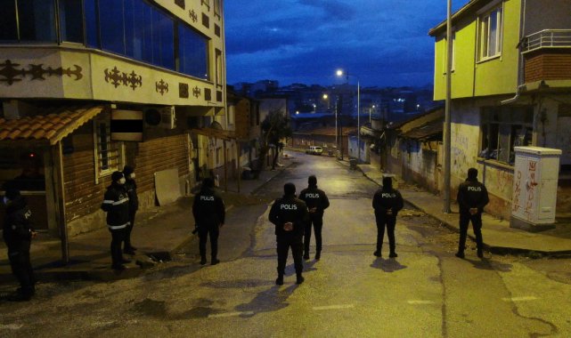 Bursa'da suç örgütüne şafak baskını: 12 kişi gözaltına alındı