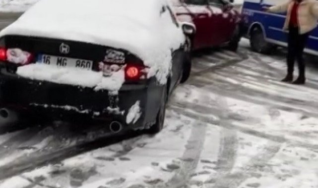 Bursa'da yollar buz pistine döndü, kazalar kaçınılmaz oldu