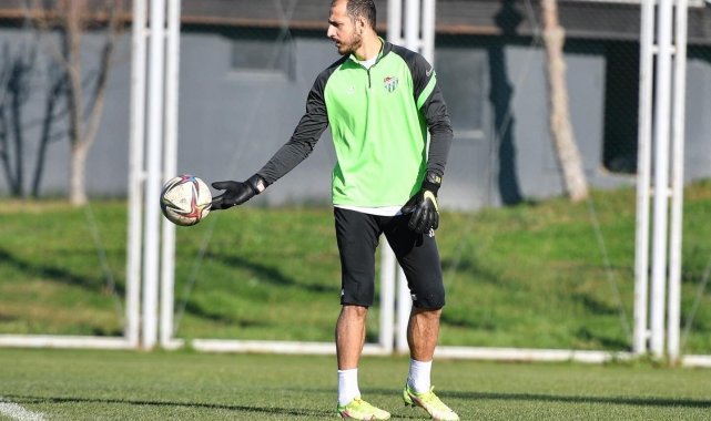 Bursaspor, Adanaspor maçının taktik çalışmasını gerçekleştirdi