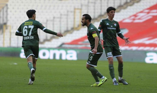 Bursaspor'da Emirhan Aydoğan'ın sözleşmesi feshedildi