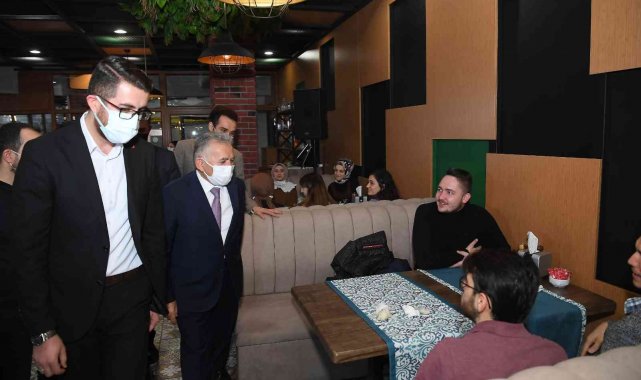 Büyükkılıç gençlerle buluştu