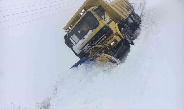 Büyükşehir 145 mahalle yolunu açtı, 23 yol kapalı