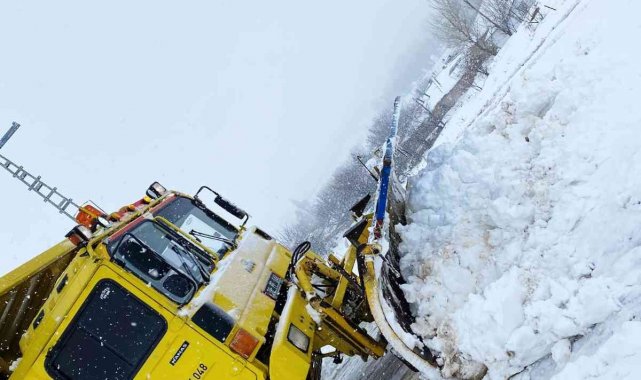 Büyükşehir, 78 mahalle yolunu ulaşıma açtı