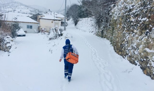 Büyükşehir kar kış dinlemedi, vatandaşın ayağına gitti