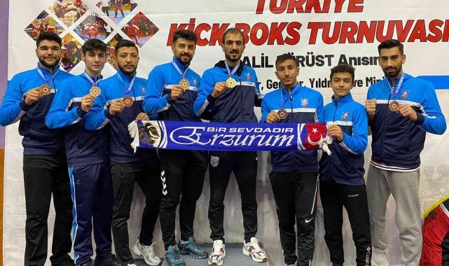 Büyükşehir'in altın yumrukları Ordu'da destan yazdı