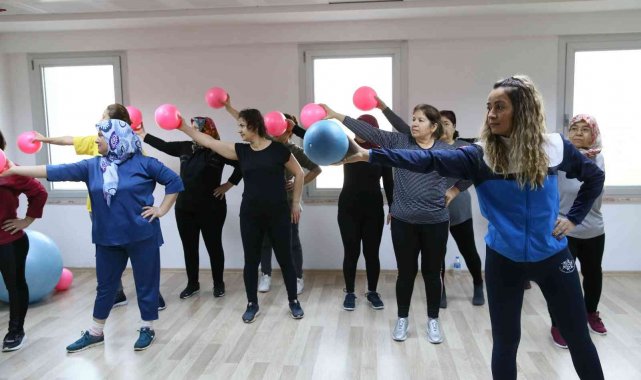 Büyükşehir'in Koçarlı'daki kültür merkezi her yaşa hitap ediyor