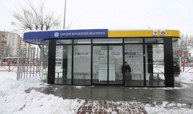 Büyükşehir&#039;in son teknolojik durakları memnuniyetle karşılandı