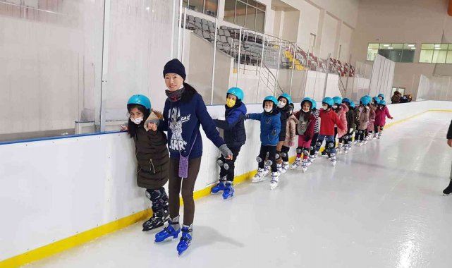 Buzun minik yıldızları yetişiyor