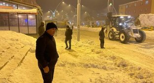 Çaldıran'da karla mücadele çalışması