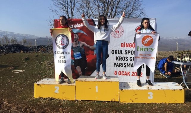 Çaldıranlı sporcu Tuğba Çelik Türkiye finaline adını yazdırdı