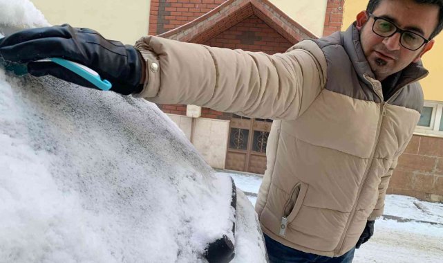 Camları buzla kaplanan araçlarınızı temizlerken bu önerileri dikkate alın