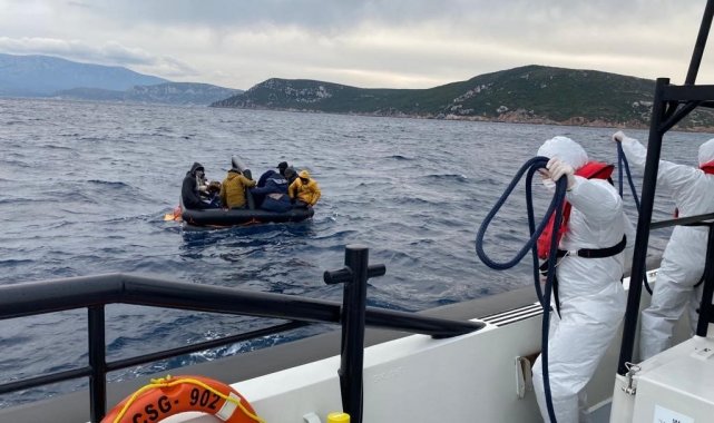 Can salında ölüme itilen göçmenleri Sahil Güvenlik kurtardı