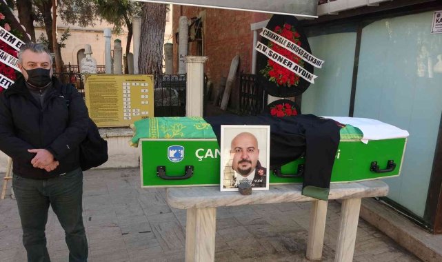 Çanakkale'de yüksekten düşerek hayatını kaybeden avukat toprağa verildi