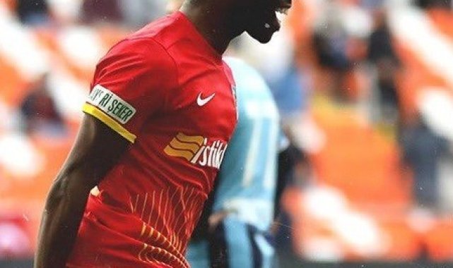 Carlos Mane ilk golünü attı