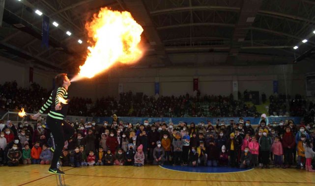 Çarşamba'da çocuklar doyasıya eğlendi