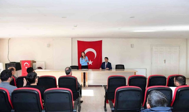 Çatak Belediye personeli işaret dili eğitimi alıyor