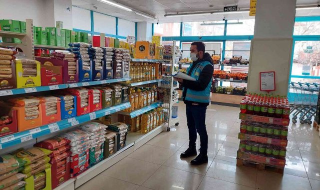 Çavdarhisar'da ürünlere fiyat ve marka takibi