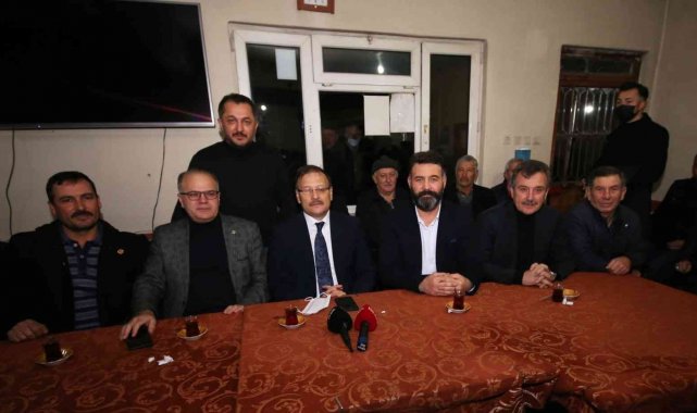 Çavuşoğlu'ndan köylülere sürpriz ziyaret