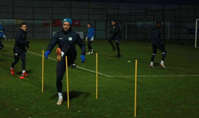 Çaykur Rizespor ara vermeden Antalyaspor hazırlıklarına başladı