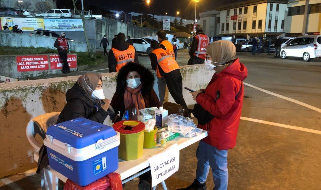 Çaykur Rizespor Beşiktaş maçına özel stat kapısında aşı standı kuruldu