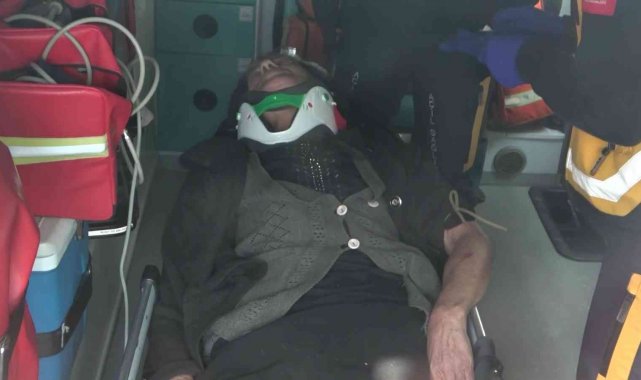 Cenazede dua okunurken kafasına beton parçası düştü