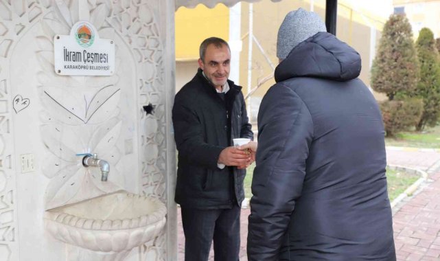 Çeşmeden vatandaşlar için sıcak çorba akıyor