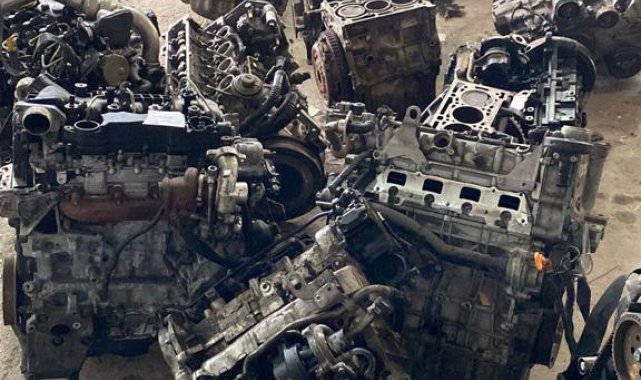 Ceyhan'da 34 çıkma otomobil motoru ele geçirildi