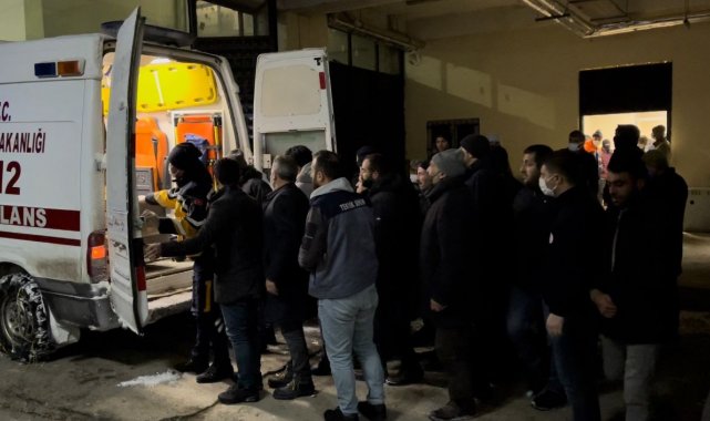 Çığ düşmesi sonucu hayatını kaybeden 2 kişinin cenazeleri ilçeye getirildi