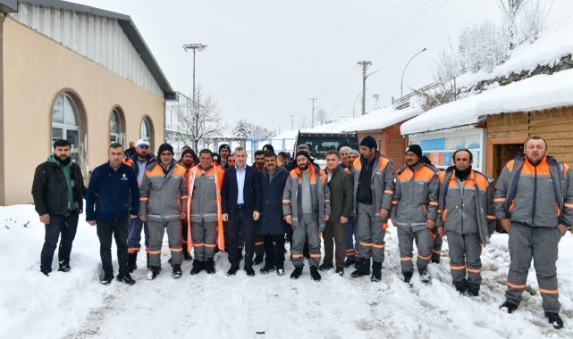 Çınar, temizlik personellerine teşekkür ziyaretinde bulundu