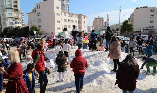 Çocuklar mektupla kar istedi, Başkan Tarhan karne günü sürpriz yaptı