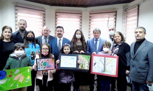 Çocuklar veremle savaşı resimlediler