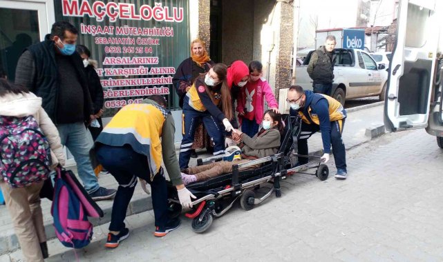 Çorlu&#039;daki kazada üzücü anlar: Acı çeken küçük kıza anne tesellisi