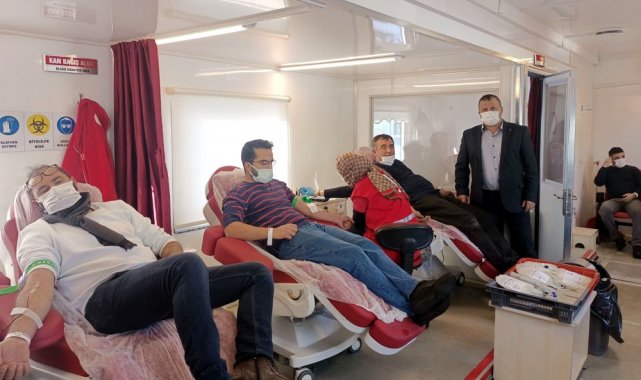 Çorumlu esnaf kan bağışında bulundu