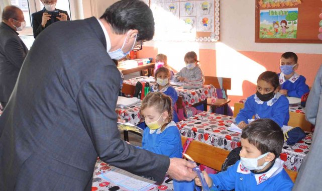 Covid-19'dan hayatını kaybeden Sultan hemşirenin mesai arkadaşlarından anlamlı bağış