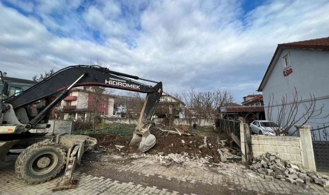 Cumayeri Belediyesi kış aylarında da yoğun mesaide