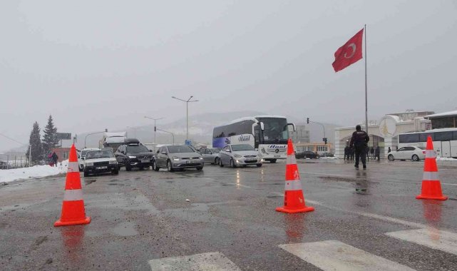 D-400 karayolu ulaşıma kapatıldı