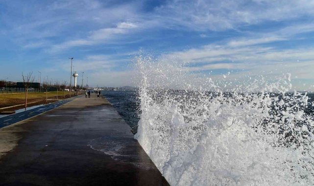 Dalgaların keyfini böyle çıkarttılar