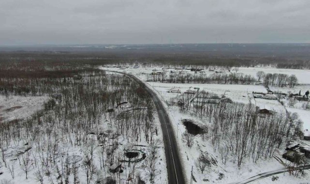 Danamandıra Tabiat Parkı'ndaki kartpostallık kar manzarası drone ile görüntülendi