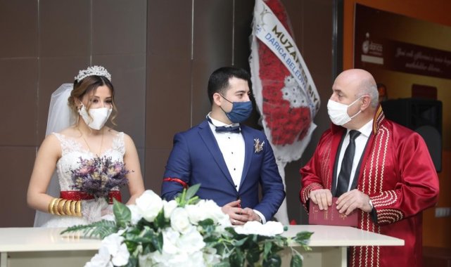 Darıca&#039;da bin 524 çift evlendi