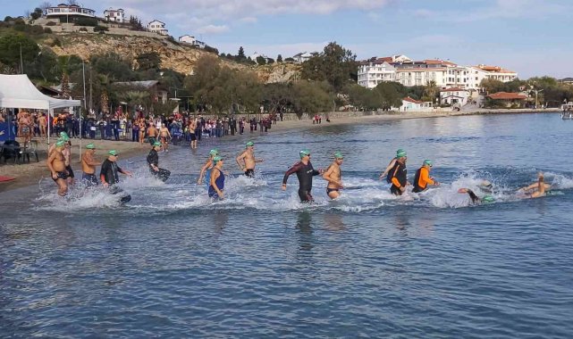 Datça'da '16. Açık Deniz Kış Yüzme Maratonu' düzenlendi