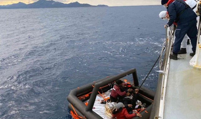 Datça'da 5 düzensiz göçmen kurtarıldı