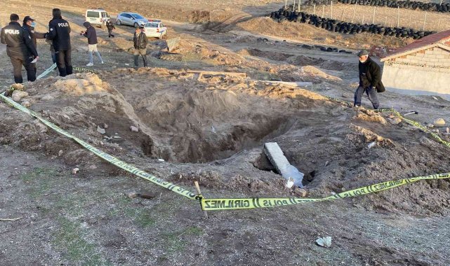 Define ararken kazdığı tünelin altında kalarak can verdi